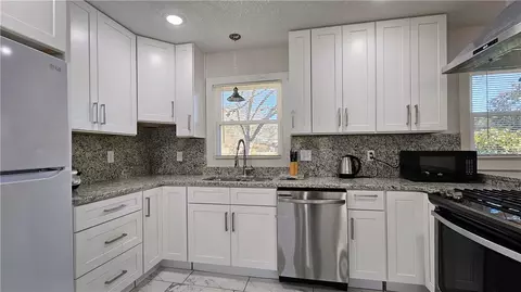 Kitchen - 309 Nelson Dr, Anderson, SC 29621 photo 4 of 5