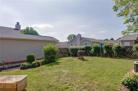 Exterior - 105 Flagstone Dr, Easley, SC 29642 photo 11 of 13