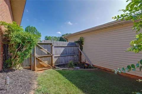 Exterior - 105 Flagstone Dr, Easley, SC 29642 photo 12 of 13