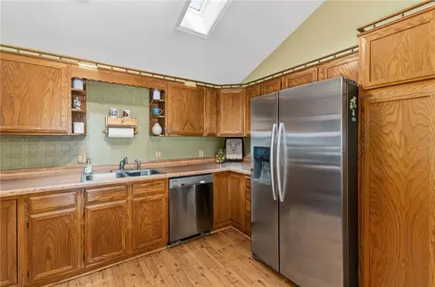 Kitchen - 105 Flagstone Dr, Easley, SC 29642 photo 2 of 4