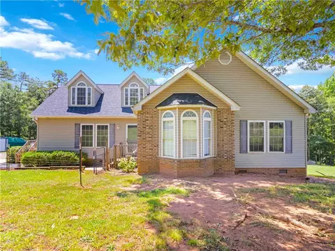149 Elbert Clark Dr, Easley, SC 29640
