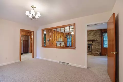 25 E Summit Dr, Ware Shoals, SC 29692 photo 6