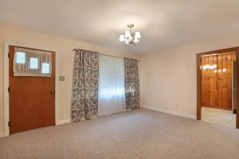 25 E Summit Dr, Ware Shoals, SC 29692 photo 5