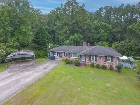 25 E Summit Dr, Ware Shoals, SC 29692 photo 4