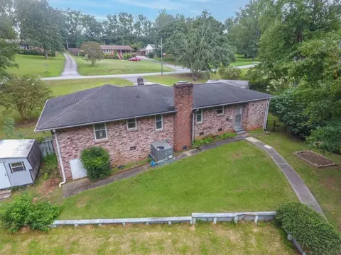25 E Summit Dr, Ware Shoals, SC 29692 photo 31