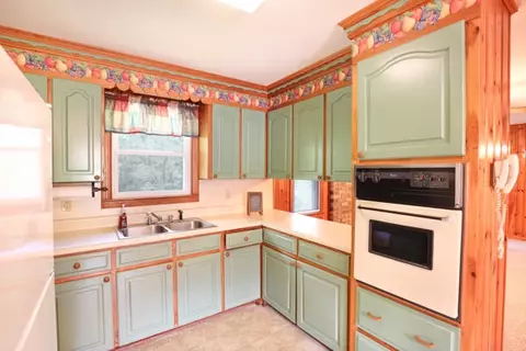 25 E Summit Dr, Ware Shoals, SC 29692 photo 11