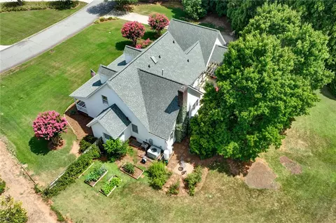 View/Area - 206 Killarney Way, Easley, SC 29642 photo 3 of 4