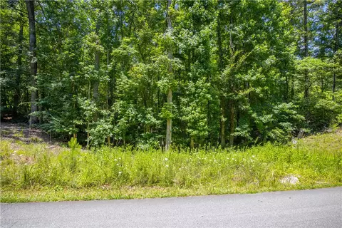 132 E Avondale Dr, Westminster, SC 29693 photo 4