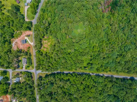 132 E Avondale Dr, Westminster, SC 29693 photo 15