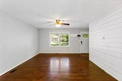 515 Hillside Dr, Walhalla, SC 29691 photo 9