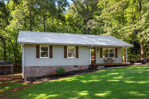 515 Hillside Dr, Walhalla, SC 29691 photo 2