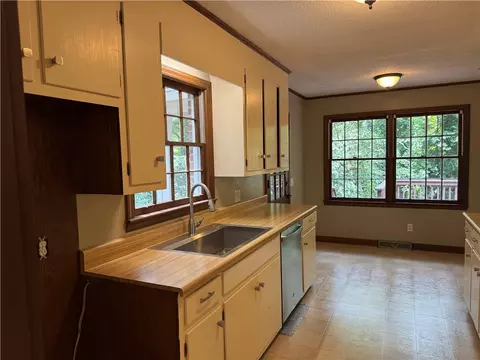 220 Camelot Rd, Clemson, SC 29631 photo 6