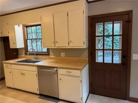 220 Camelot Rd, Clemson, SC 29631 photo 8
