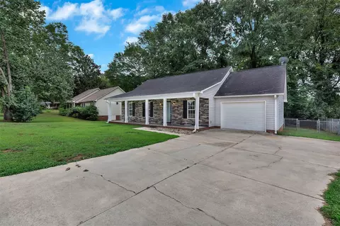 703 W Fredericks St, Anderson, SC 29625