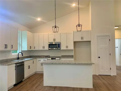 Kitchen - 404 Brown Rd, Pendleton, SC 29670 photo 2 of 2