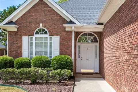 Exterior - 202 Steepleton Way, Seneca, SC 29672 photo 4 of 8
