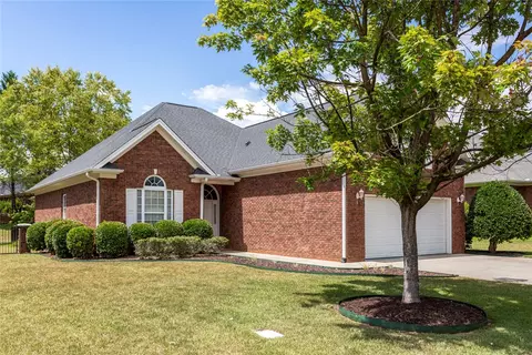 202 Steepleton Way, Seneca, SC 29672