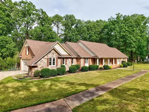 213 Guthrie Rd, Belton, SC 29627