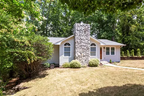 303 Forest Cove Rd, Anderson, SC 29626