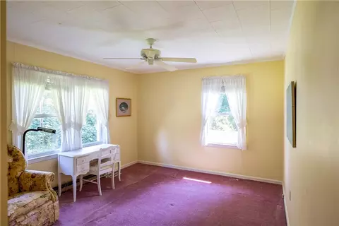 Bedroom - 925 Robinhood Dr, Walhalla, SC 29691 photo 3 of 3