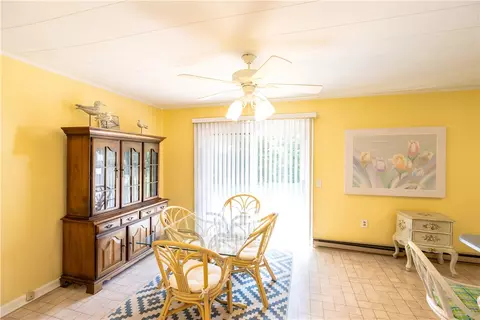 Dining - 925 Robinhood Dr, Walhalla, SC 29691 photo 1 of 2