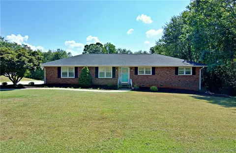 208 Springview Dr, Anderson, SC 29625 photo 1