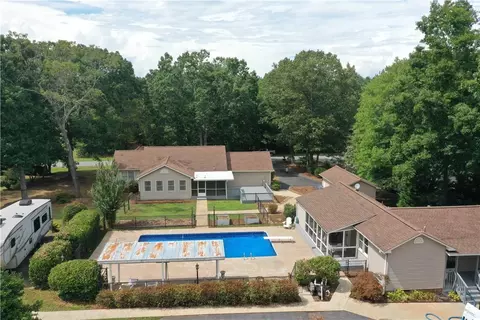 102 Hampton Rd, Liberty, SC 29657