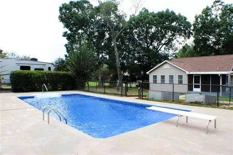 Exterior - 102 Hampton Rd, Liberty, SC 29657 photo 7 of 11