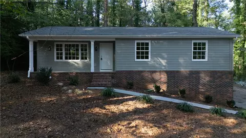 510 Woodland Cir, Pendleton, SC 29670