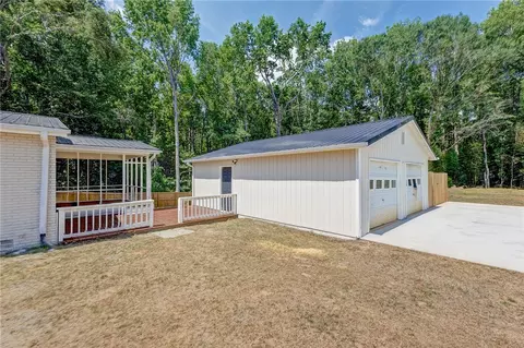 Exterior - 629 Spearman Rd, Pelzer, SC 29669 photo 5 of 7