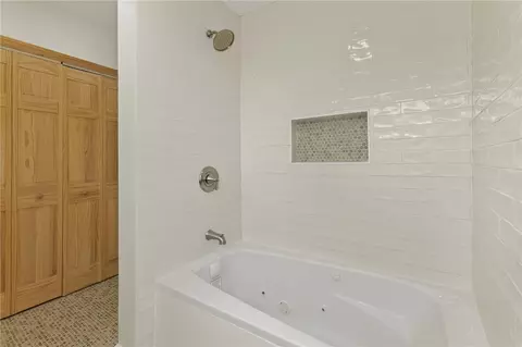 Bath - 629 Spearman Rd, Pelzer, SC 29669 photo 4 of 4