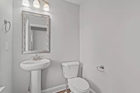 Bath - 101 Mountain View Ave, Greer, SC 29650 photo 1 of 3