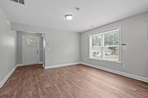 Living - 101 Mountain View Ave, Greer, SC 29650 photo 1 of 6