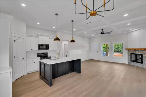 103 Leon Dr, Anderson, SC 29621 photo 4
