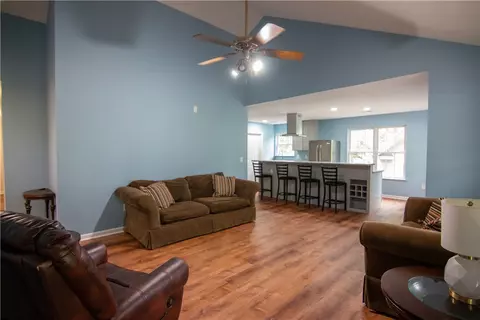 124 Grand Oak Dr, Pendleton, SC 29670 photo 3