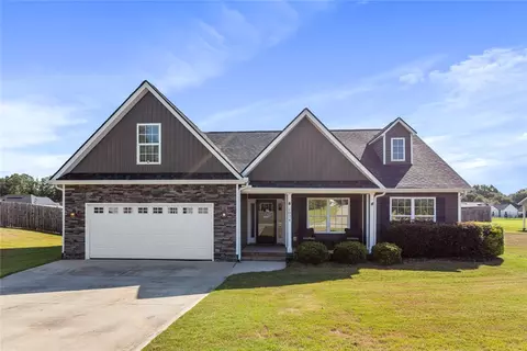 1074 Stoneham Cir, Anderson, SC 29626