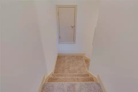 Entry Way - 106 Old Glory Ct, Pickens, SC 29671 photo 4 of 4