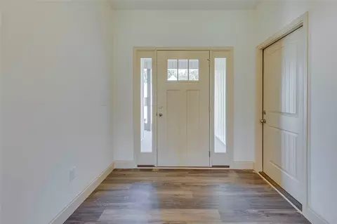 Entry Way - 106 Old Glory Ct, Pickens, SC 29671 photo 2 of 4