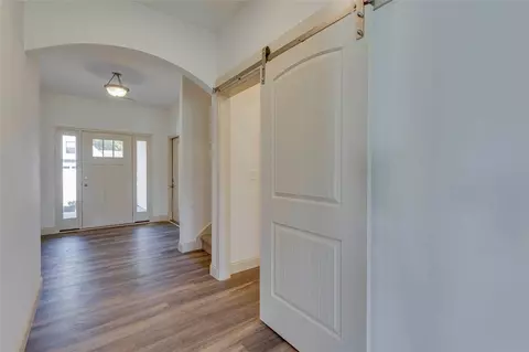 Entry Way - 106 Old Glory Ct, Pickens, SC 29671 photo 3 of 4