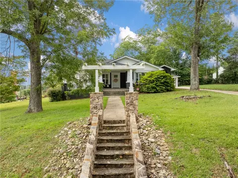 Exterior - 101 3rd Ave, Easley, SC 29640 photo 2 of 12