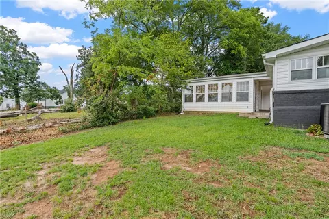Exterior - 101 3rd Ave, Easley, SC 29640 photo 11 of 12