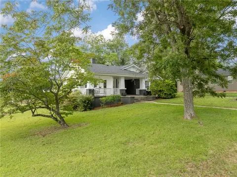 Exterior - 101 3rd Ave, Easley, SC 29640 photo 3 of 12
