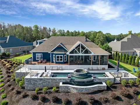 806 Mountain Way, Seneca, SC 29672
