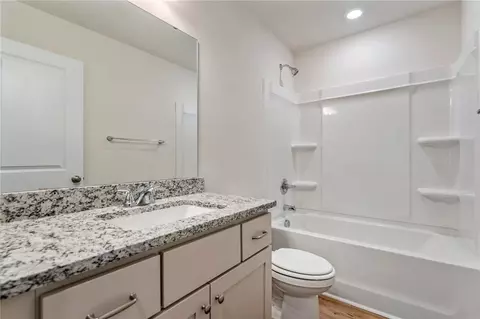 Bath - 136 Cotesworth St, Pendleton, SC 29670 photo 3 of 3