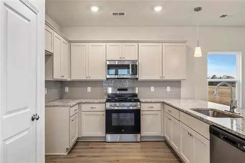 Kitchen - 136 Cotesworth St, Pendleton, SC 29670 photo 3 of 3
