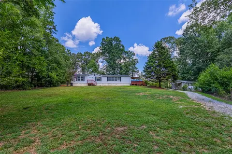 119 Pine Cir, Pelzer, SC 29669 photo 4
