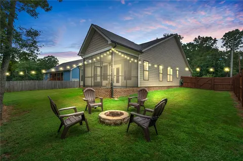 203 Kennedy Ln, Piedmont, SC 29673
