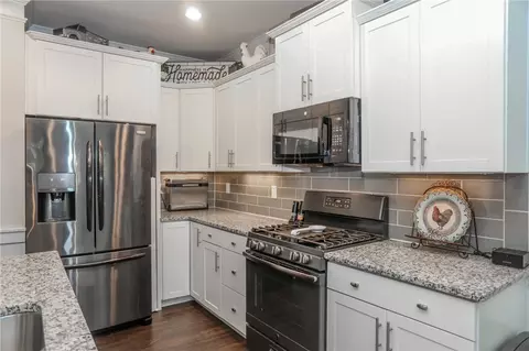 Kitchen - 268 Shale Dr, Easley, SC 29642 photo 3 of 3