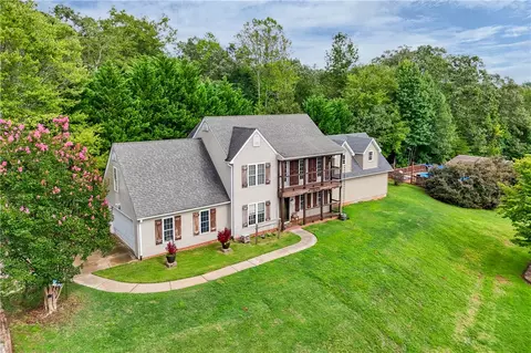331 Griggs Rd, Six Mile, SC 29682