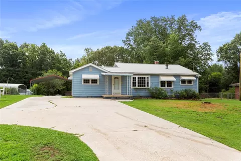 213 Friendship Rd, Seneca, SC 29678